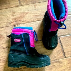 Girls size 12 Sporto snow boots. Warm, waterproof and lots of life left